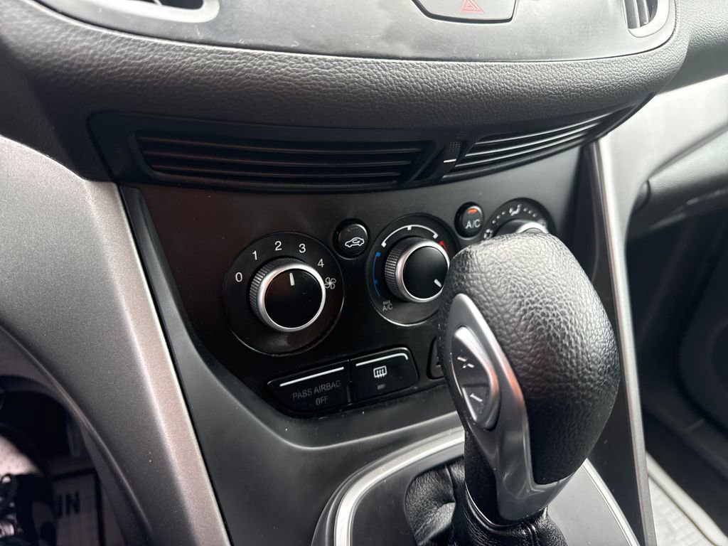 Used 2014 Ford Escape SE image 35