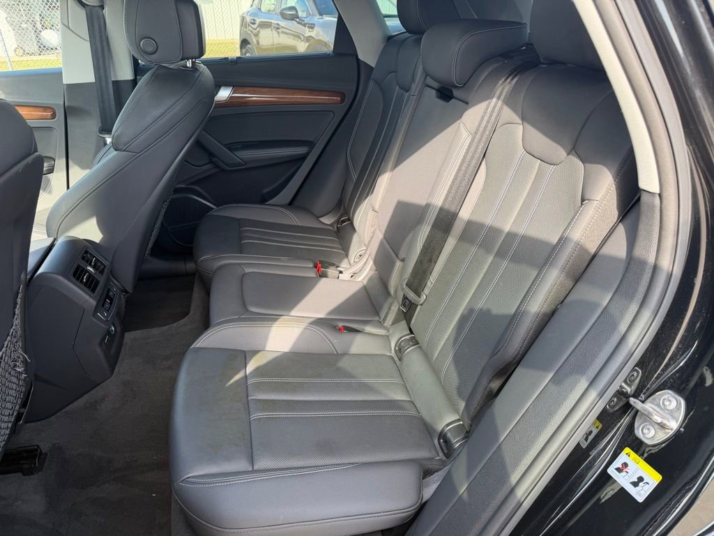 Used 2022 Audi Q5 2.0T Prestige image 15