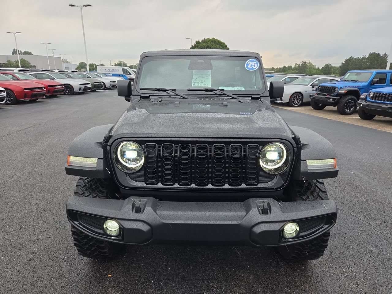 Used 2025 Jeep Wrangler Unlimited Sport AWD/4WD image 2