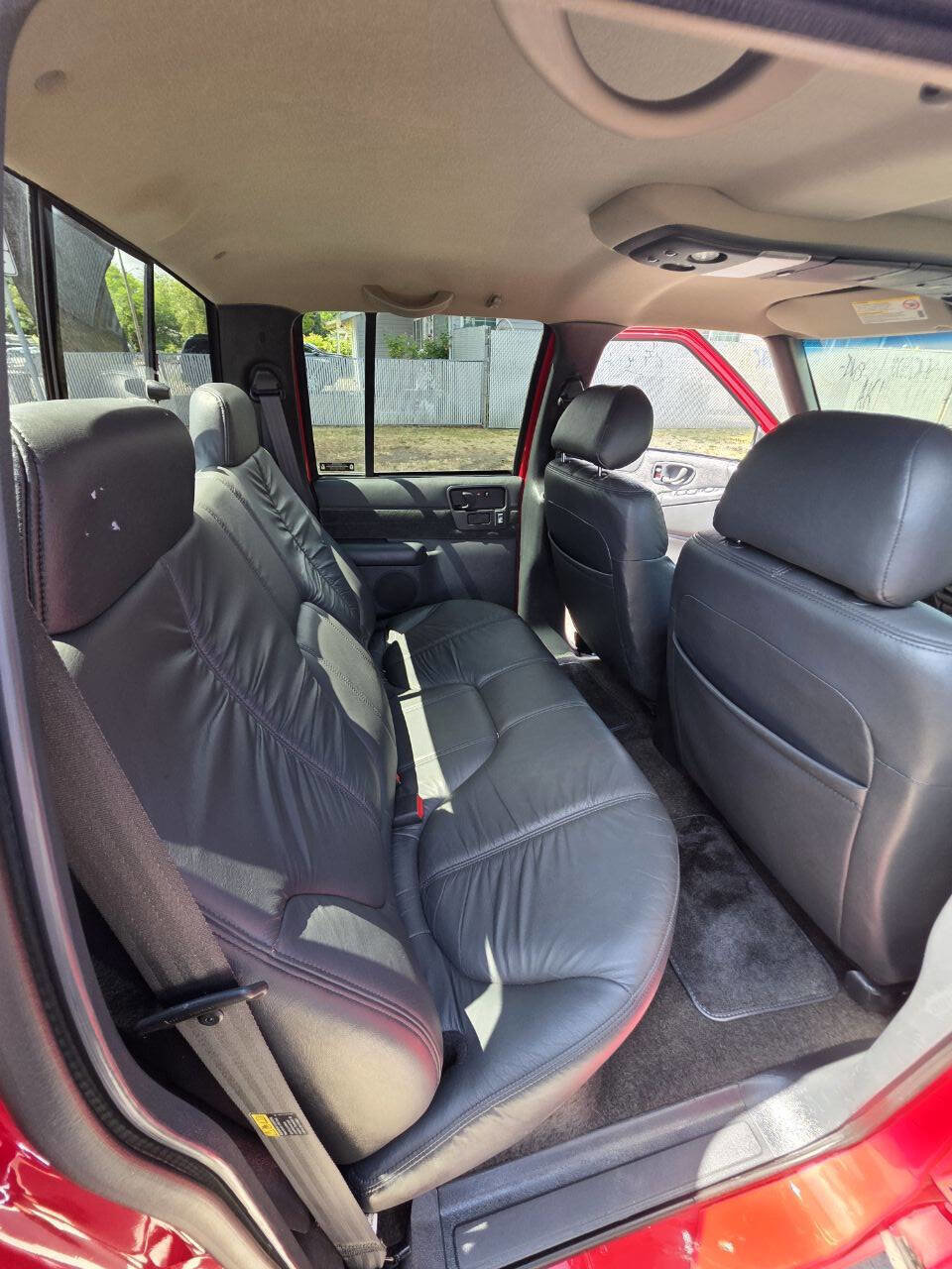 Used 2002 GMC Sonoma SLS w/ Marketing Option Pkg image 10