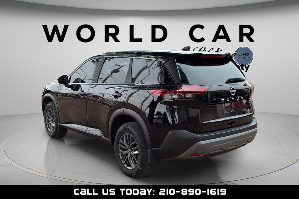Used 2023 Nissan Rogue S image 12
