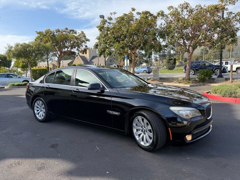 Used 2009 BMW 750i RWD image 13