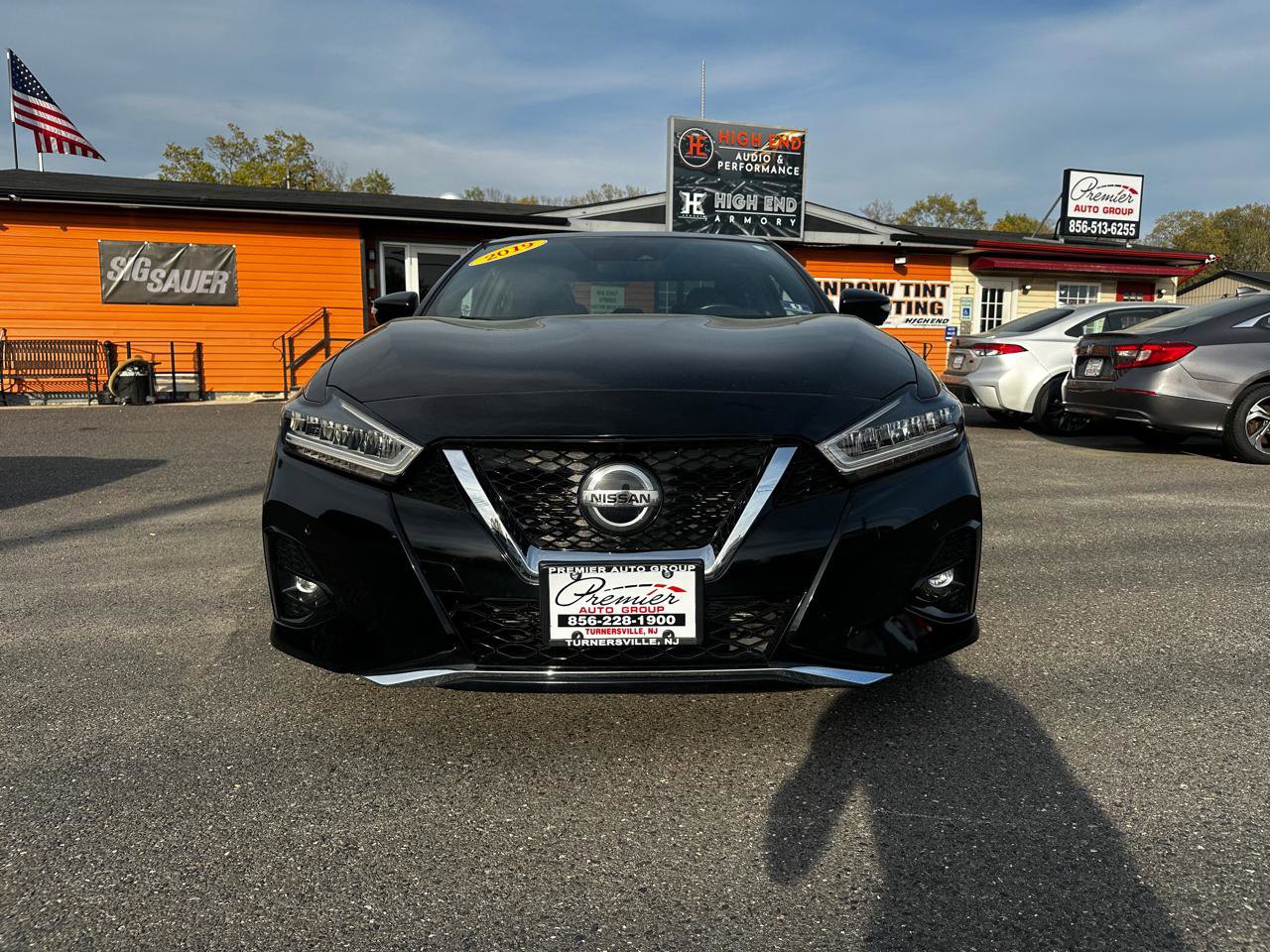 Used 2019 Nissan Maxima SR w/ Premium Package image 2