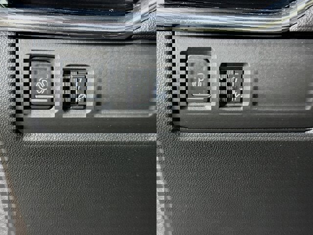 Used 2022 Cadillac XT4 Sport image 10