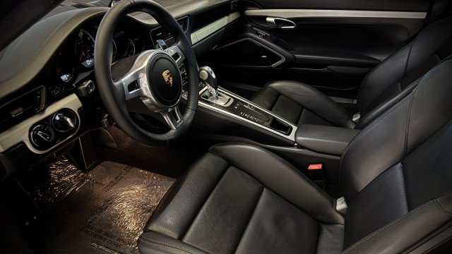 Used 2014 Porsche 911 Turbo AWD/4WD image 4