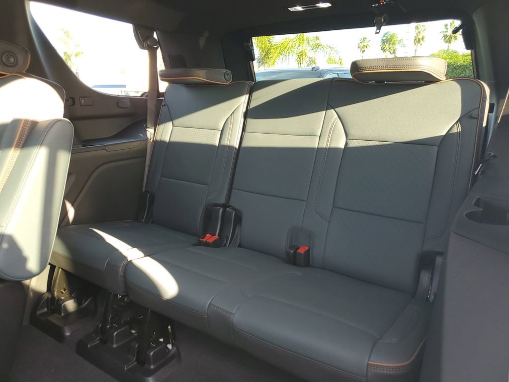 New 2026 GMC Yukon AT4 w/ AT4 Premium Plus Package image 10