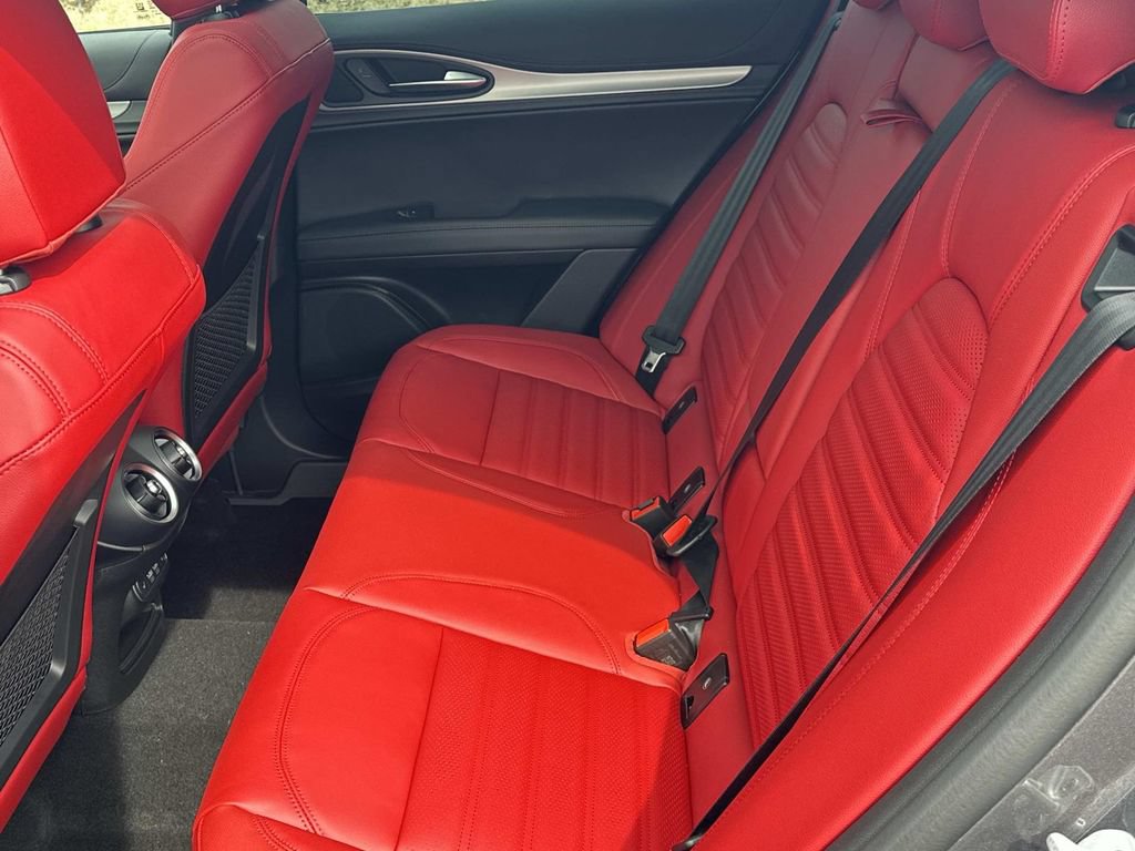 New 2026 Alfa Romeo Stelvio Sprint AWD/4WD image 16