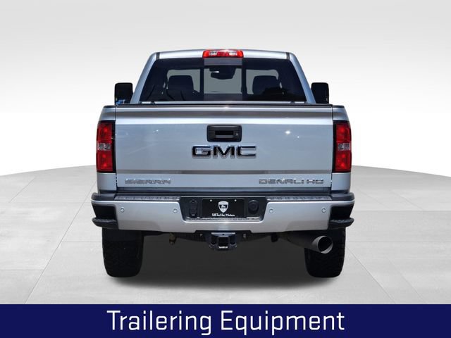 Used 2018 GMC Sierra 2500 Denali w/ Duramax Plus Package AWD/4WD image 9