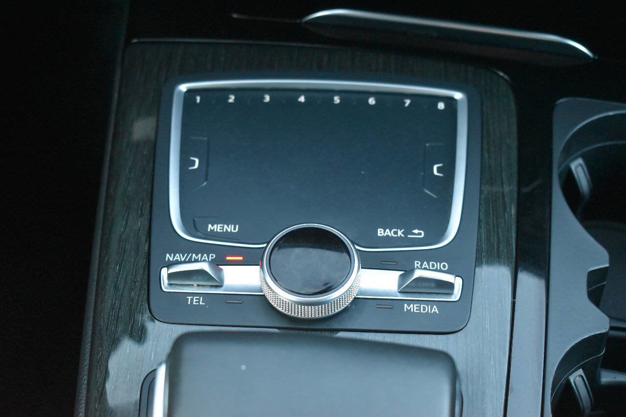 Used 2018 Audi Q7 3.0T Prestige w/ Prestige Package image 37