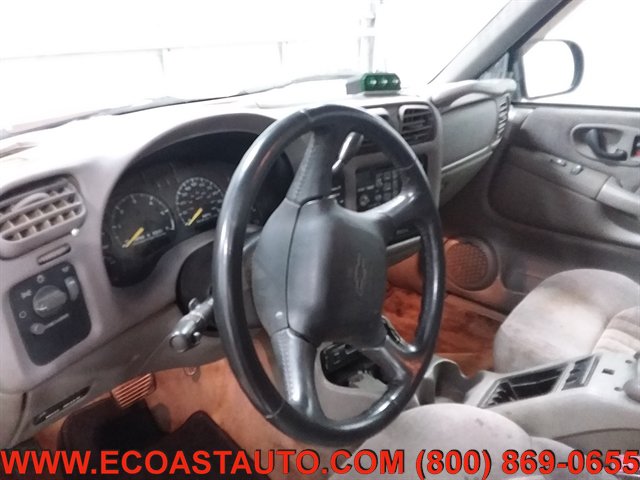 Used 2000 Chevrolet S10 Pickup LS w/ Preferred Equipment Group AWD/4WD image 11