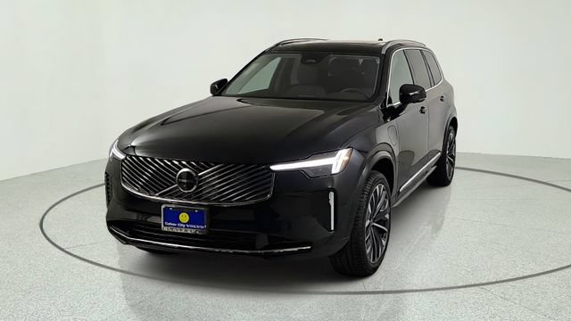 New 2026 Volvo XC90 T8 Plus w/ Protection Package AWD/4WD image 2