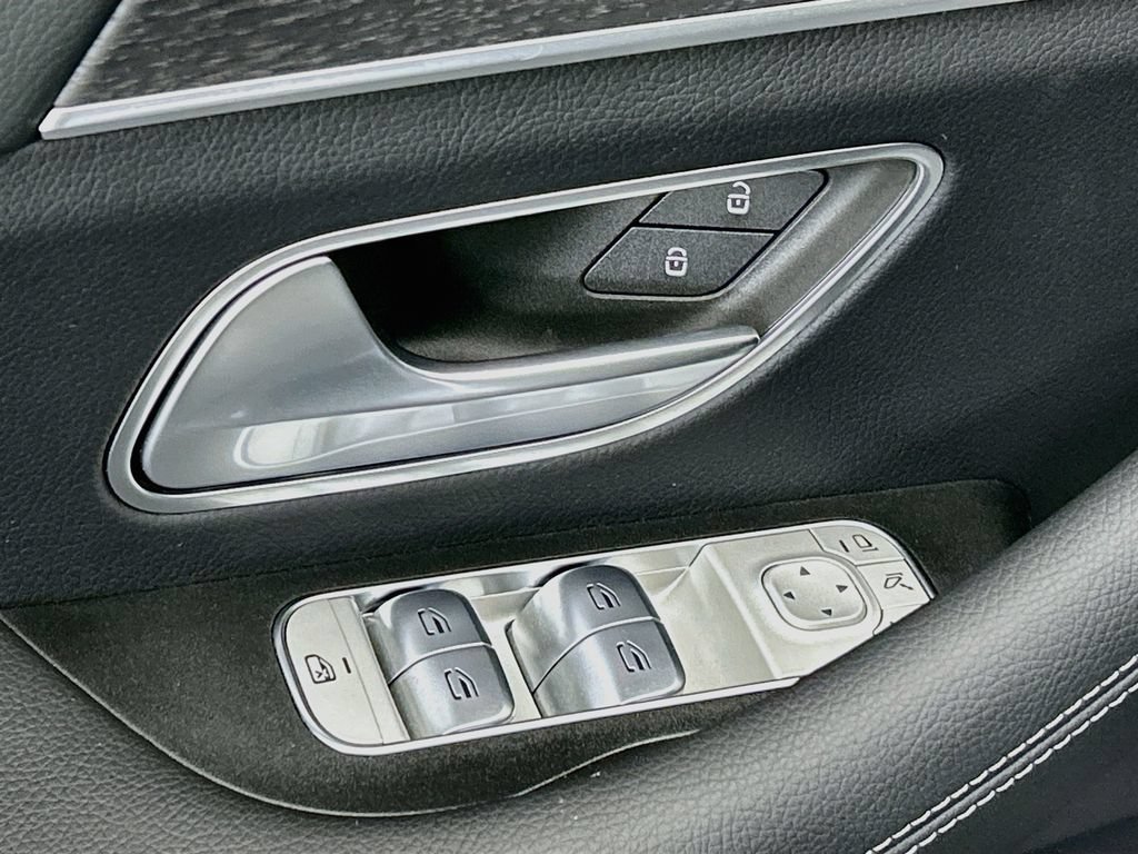 New 2026 Mercedes-Benz GLS 450 4MATIC image 22