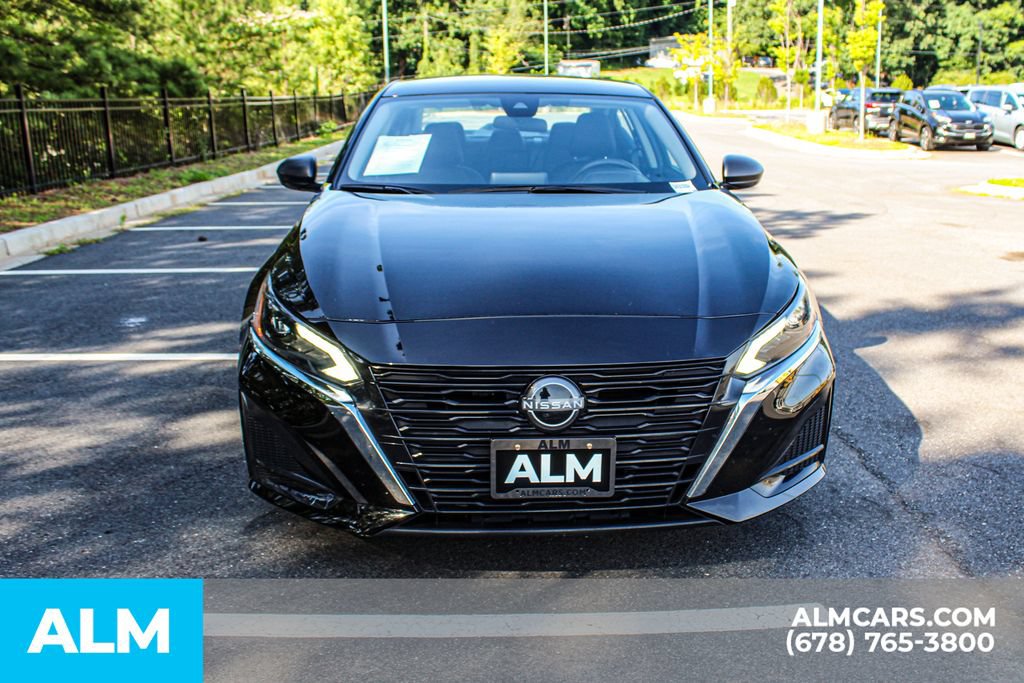 Used 2025 Nissan Altima 2.5 SV FWD image 10