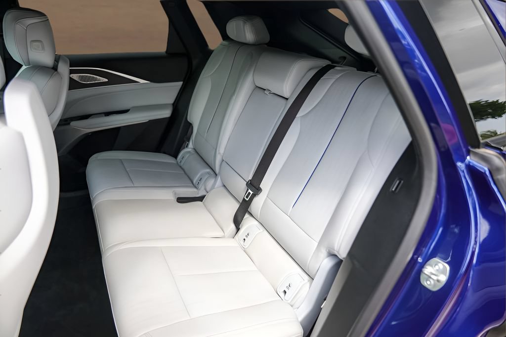 Certified 2025 Cadillac Lyriq Sport w/ LPO, Floor Liner Package AWD/4WD image 22