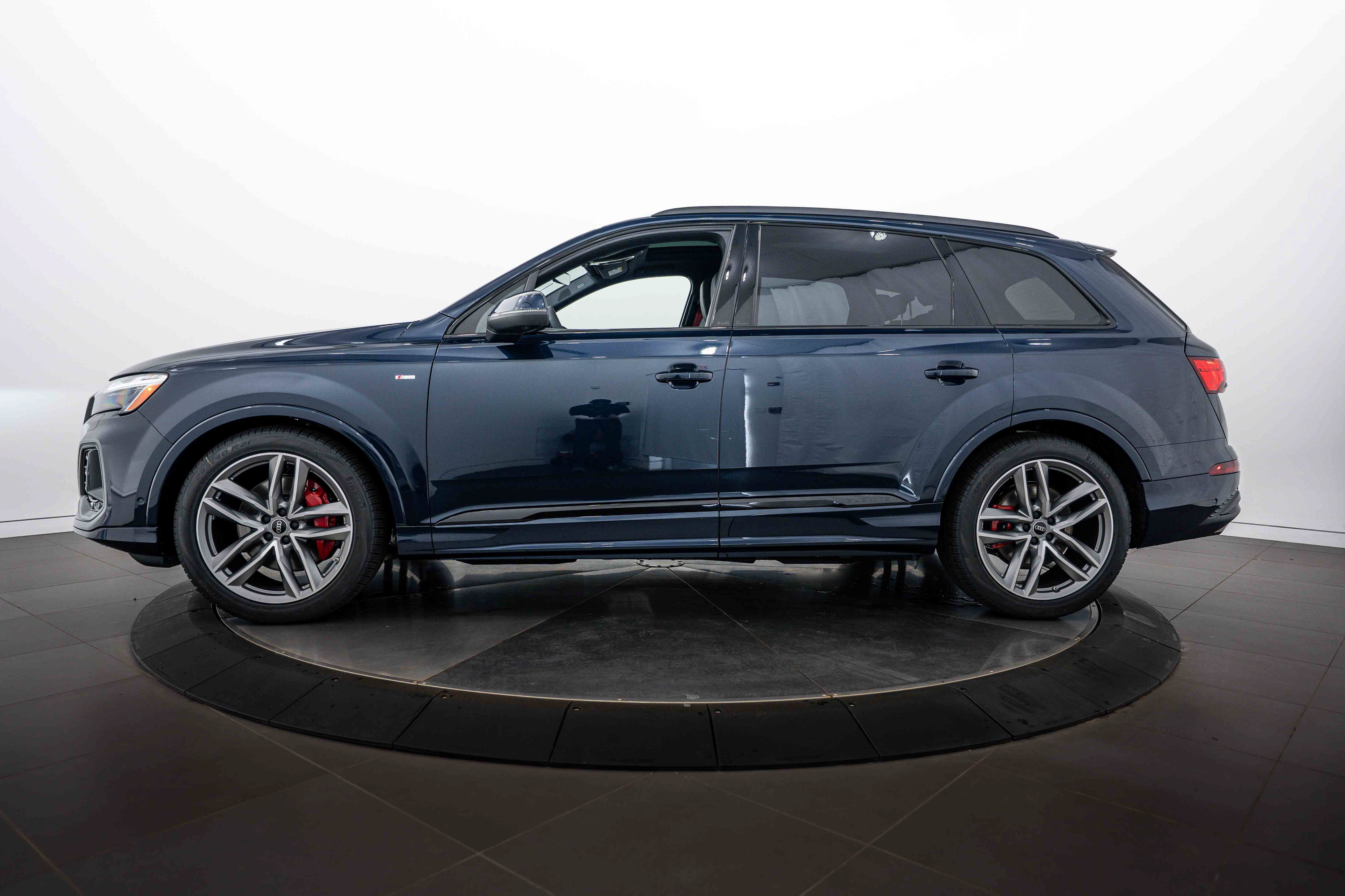 New 2026 Audi Q7 3.0T Prestige AWD/4WD image 6