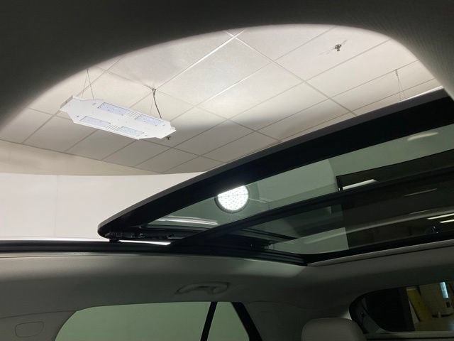 Used 2024 Buick Envision Avenir AWD/4WD image 20