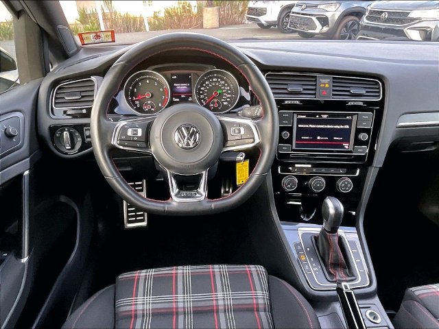 Used 2021 Volkswagen Golf 4-Door FWD image 11