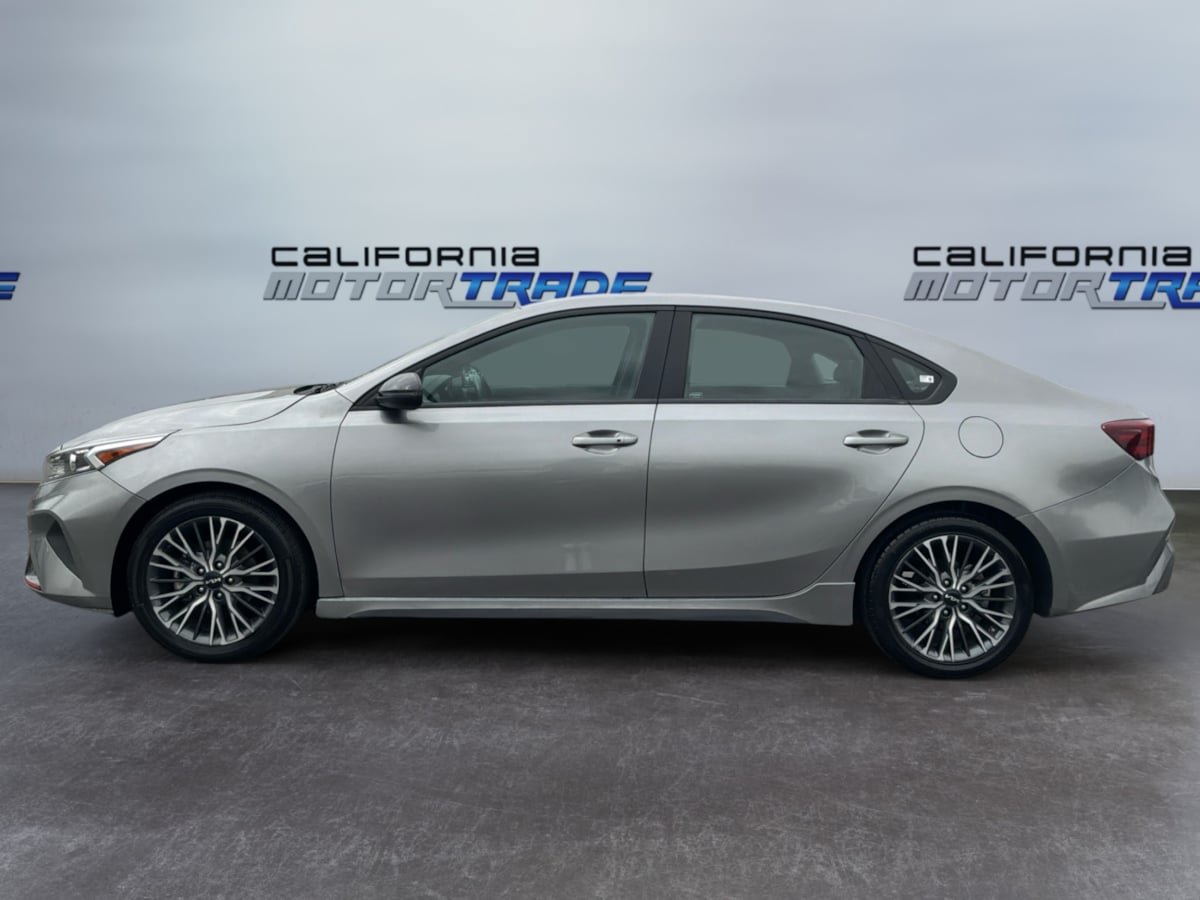 Used 2023 Kia Forte GT-Line FWD image 8