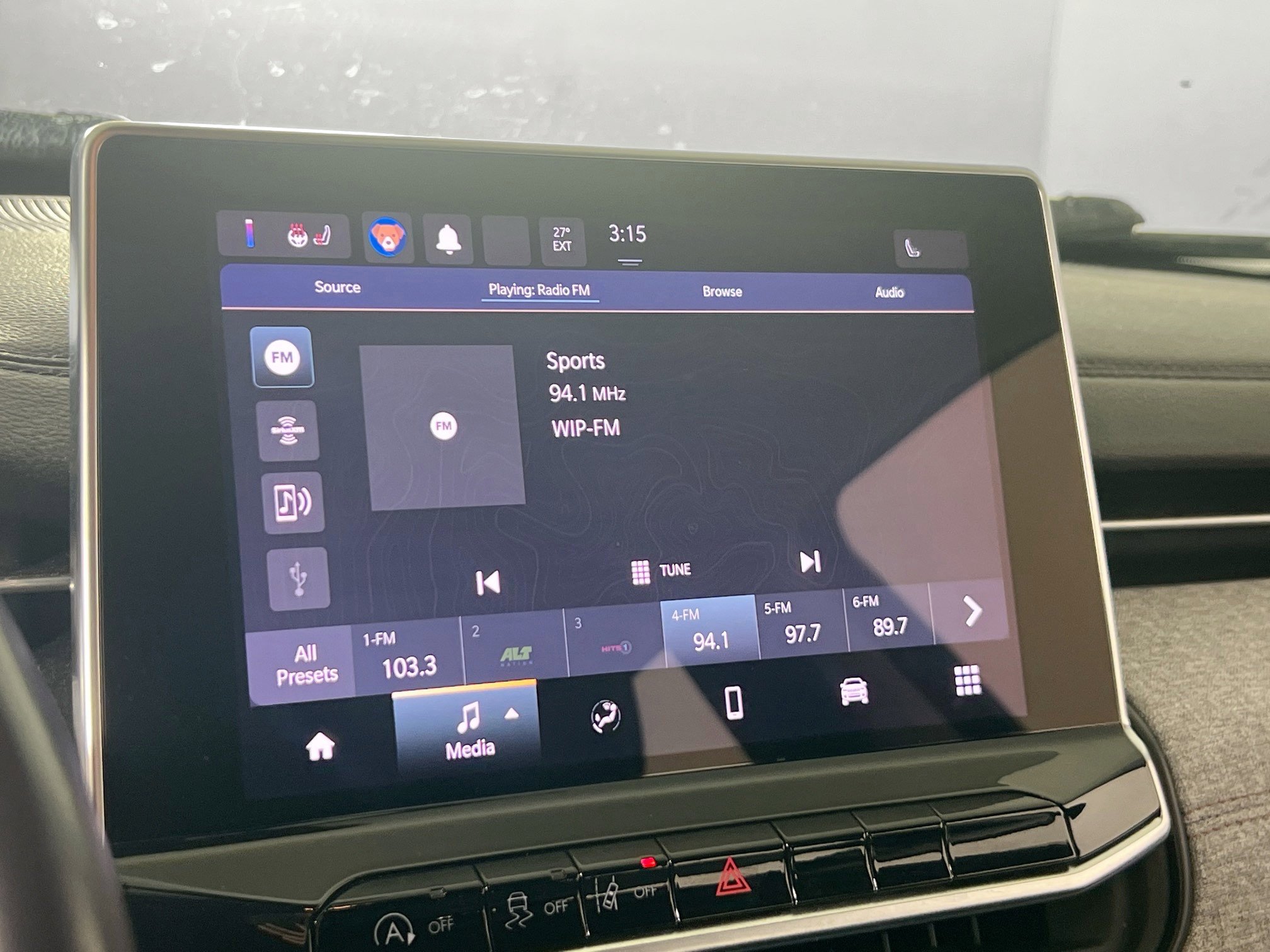 Used 2022 Jeep Compass Latitude image 14