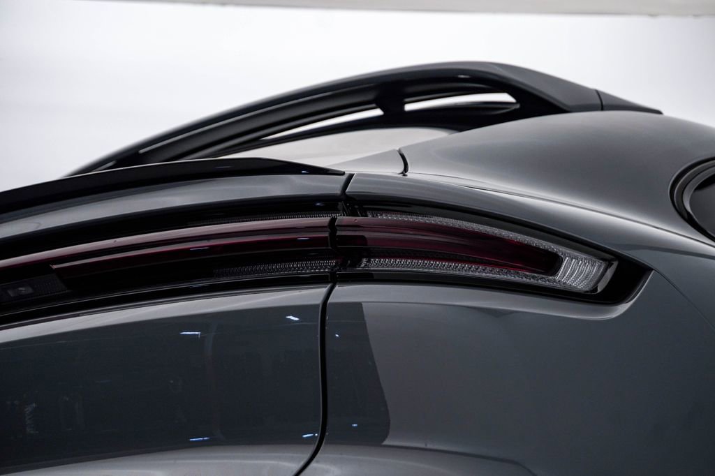 New 2026 Porsche Cayenne Coupe AWD/4WD image 12