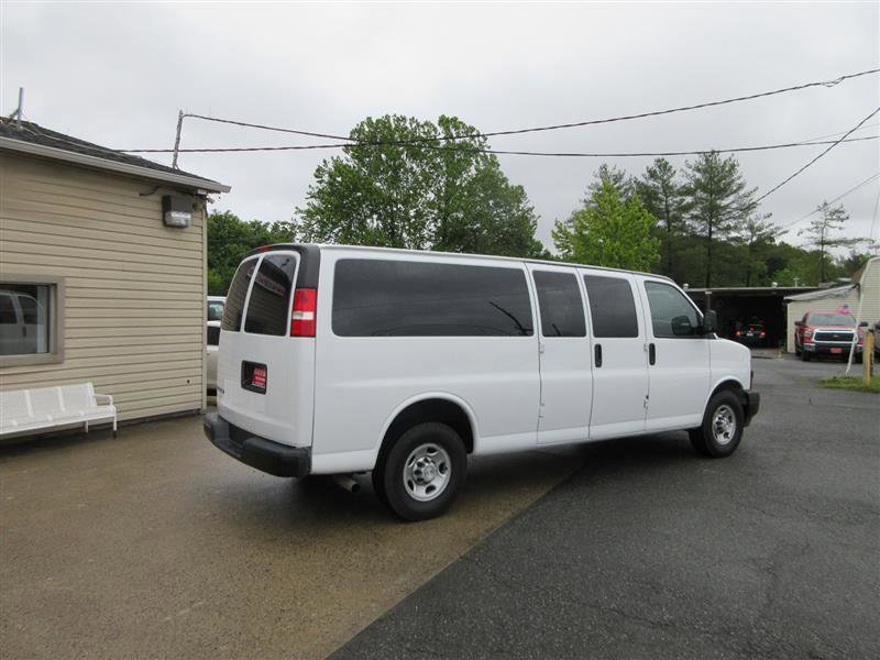 Used 2020 Chevrolet Express 3500 LS RWD image 8