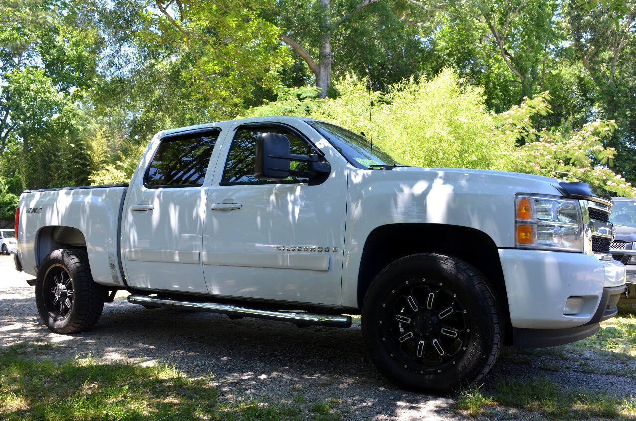 Used 2008 Chevrolet Silverado 1500 LTZ w/ Safety Package AWD/4WD image 4