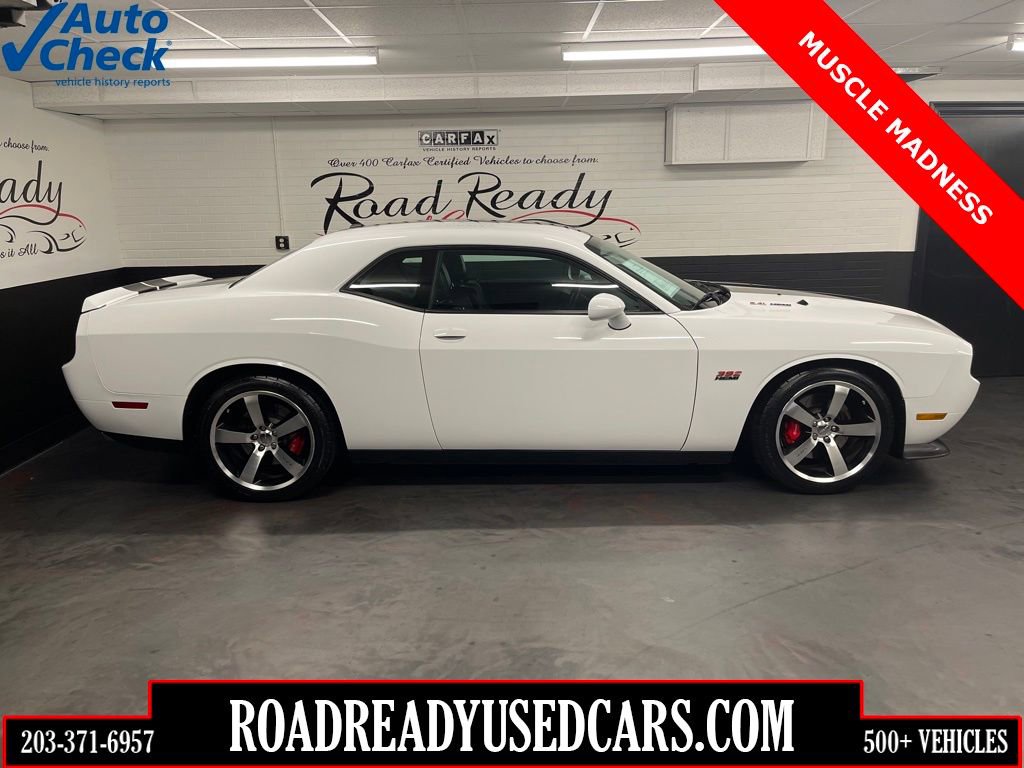 Used 2014 Dodge Challenger SRT8 image 1