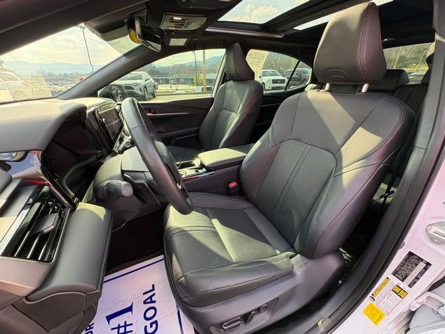 Used 2025 Toyota Camry XSE image 29