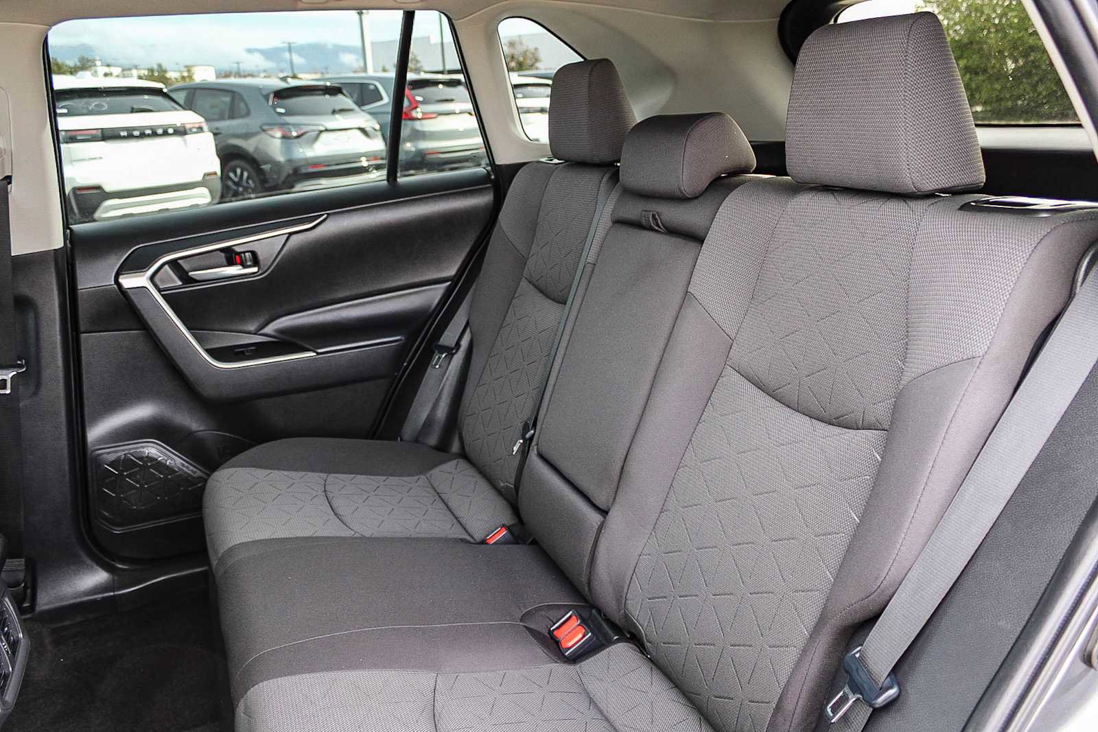 Used 2023 Toyota RAV4 XLE image 18