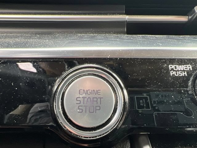 Used 2022 Kia Carnival SX Prestige FWD image 21