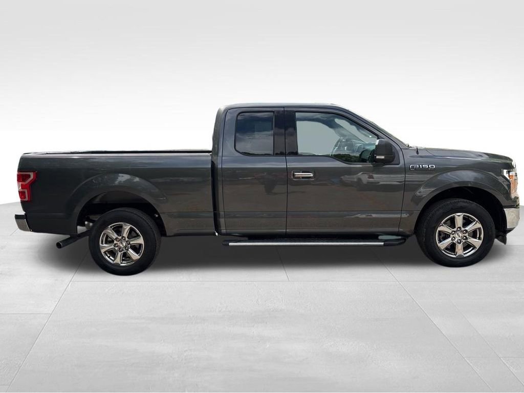 Used 2018 Ford F150 XLT w/ Equipment Group 302A Luxury image 6