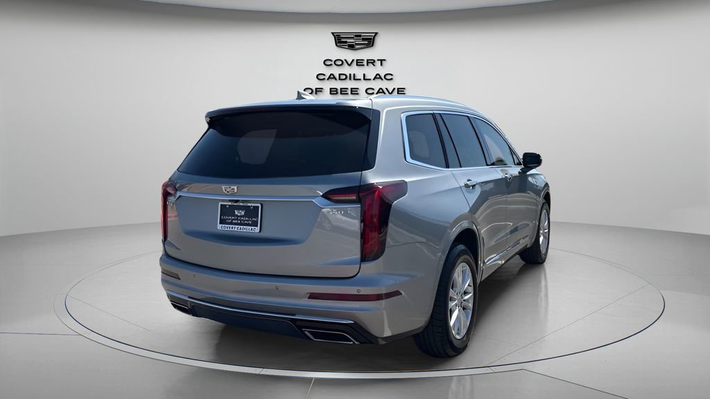 New 2025 Cadillac XT6 Luxury image 9