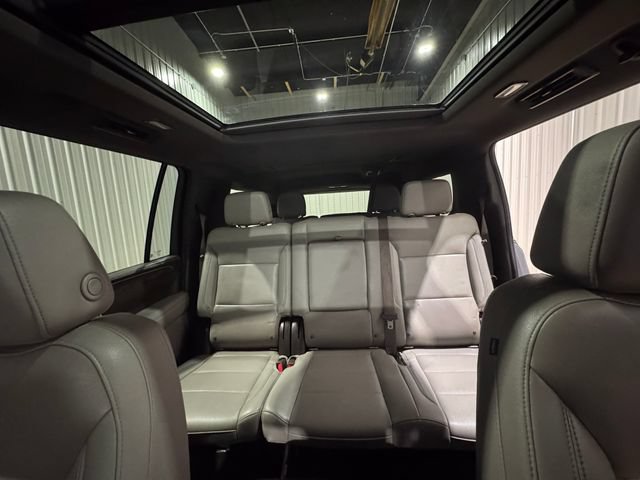 Used 2021 Chevrolet Suburban Z71 AWD/4WD image 19