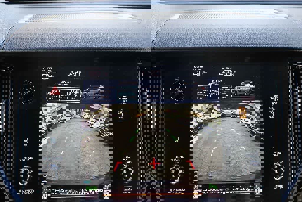 Used 2023 Subaru Outback Wilderness w/ Wilderness Package image 23