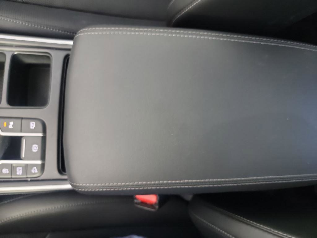 Certified 2025 Kia Sorento EX w/ Panoramic Sunroof Package image 36