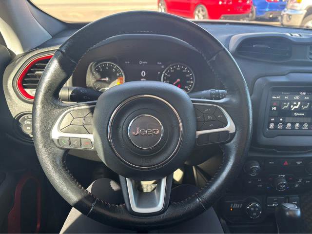 Used 2020 Jeep Renegade Trailhawk w/ Cold Weather Group image 19