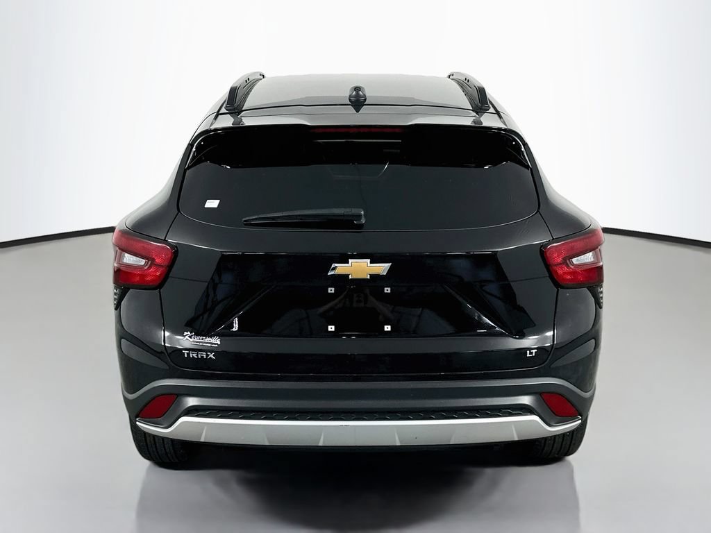 Used 2025 Chevrolet Trax LT w/ LT Convenience Package FWD image 6