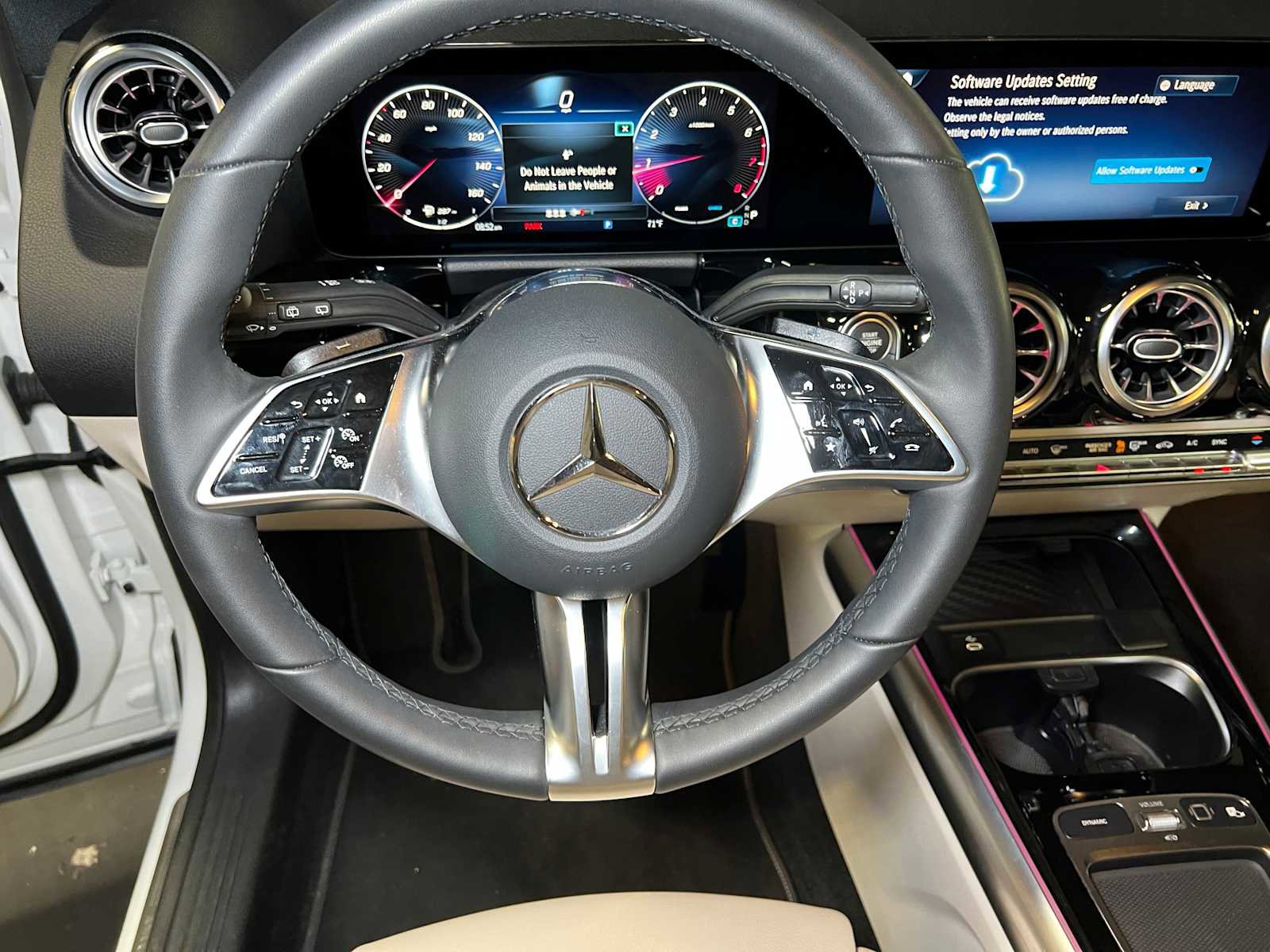 Certified 2025 Mercedes-Benz GLA 250 4MATIC image 22