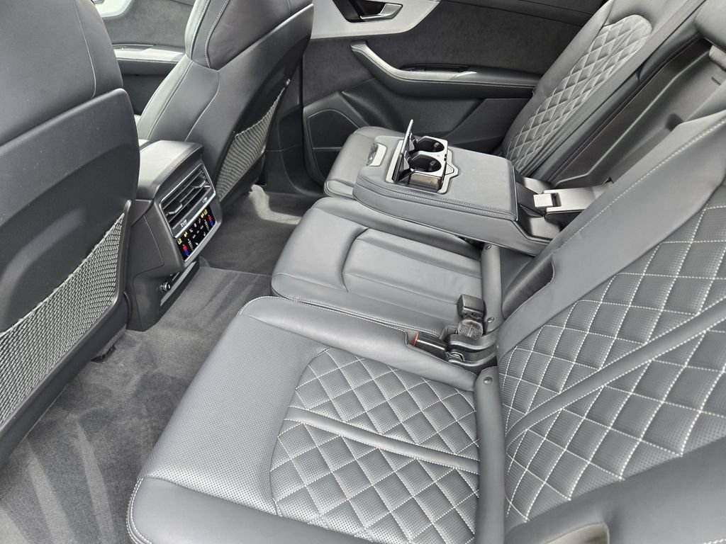 Certified 2024 Audi Q7 3.0T Prestige w/ Prestige Package AWD/4WD image 39