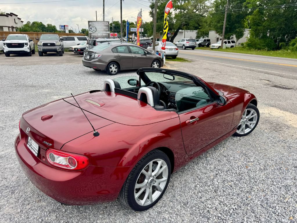 Used 2013 MAZDA MX-5 Miata Grand Touring RWD image 15