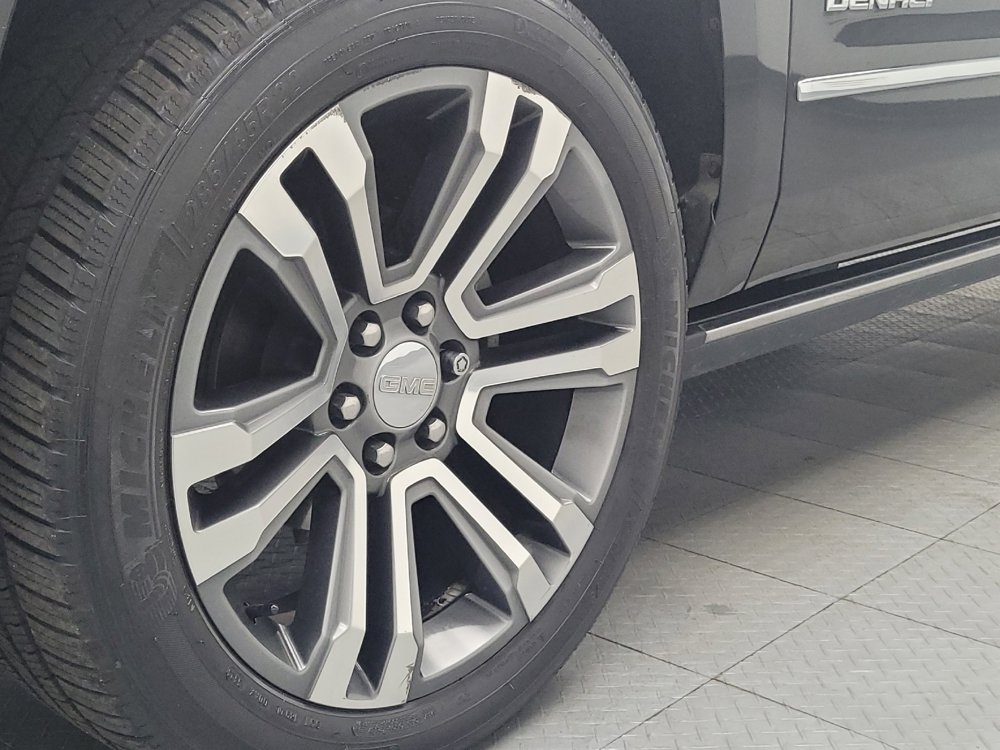 Used 2019 GMC Yukon XL Denali w/ Denali Ultimate Package AWD/4WD image 31