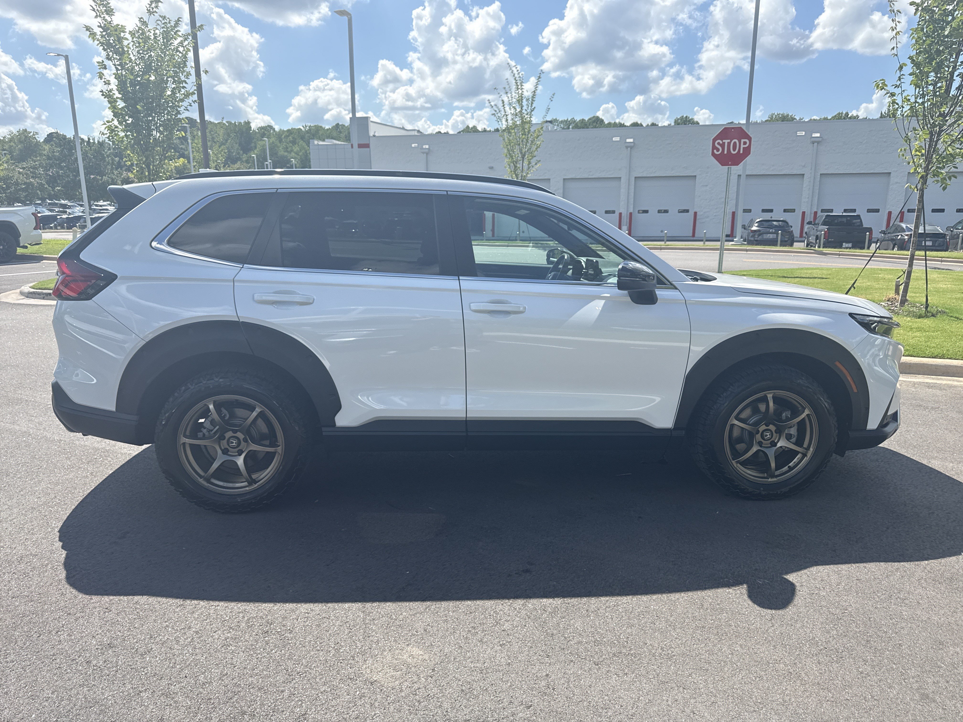 Used 2025 Honda CR-V Sport Touring image 11
