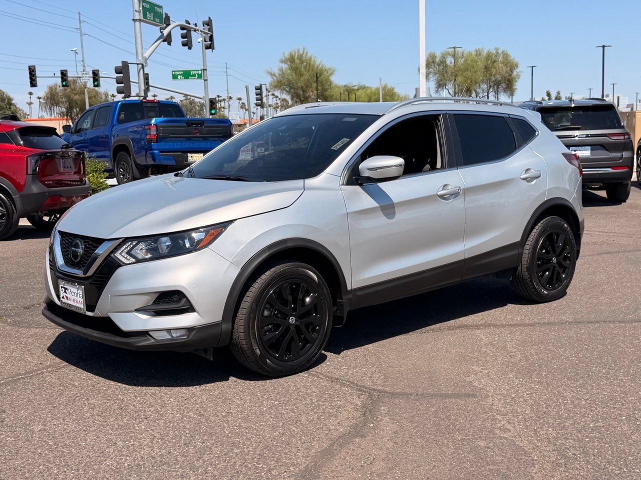 Certified 2022 Nissan Rogue Sport SV FWD image 2