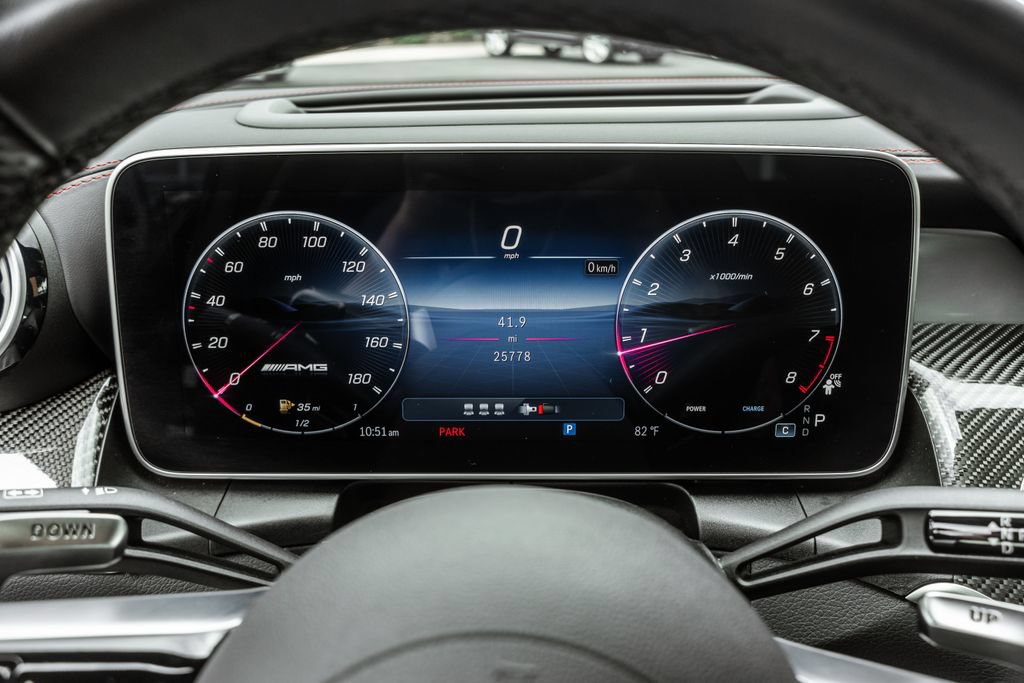 Used 2025 Mercedes-Benz GLC 43 AMG 4MATIC image 15