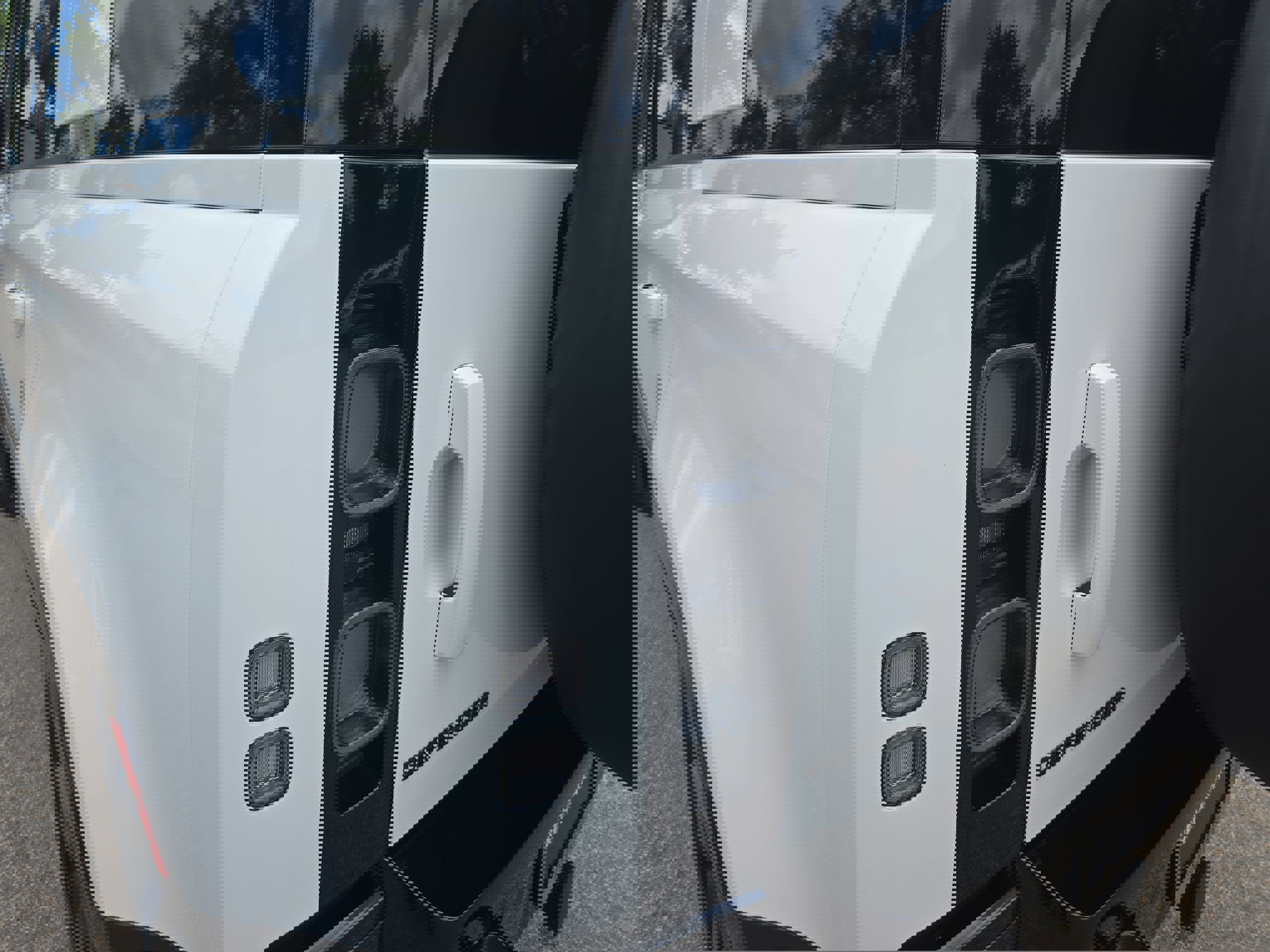 New 2025 Land Rover Defender 110 V8 image 33