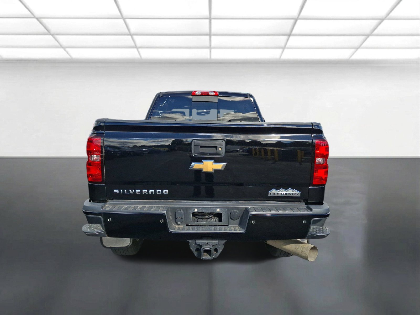 Used 2015 Chevrolet Silverado 3500 High Country AWD/4WD image 4