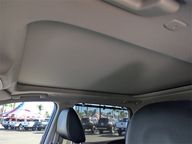 Used 2023 Nissan Rogue SL w/ SL Premium Package image 15