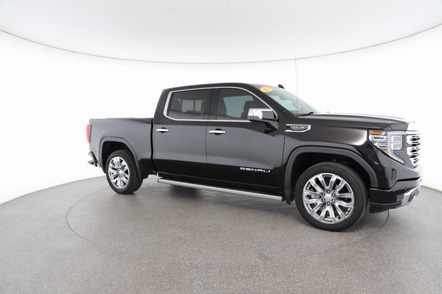 Used 2022 GMC Sierra 1500 Denali w/ Denali Reserve Package image 25