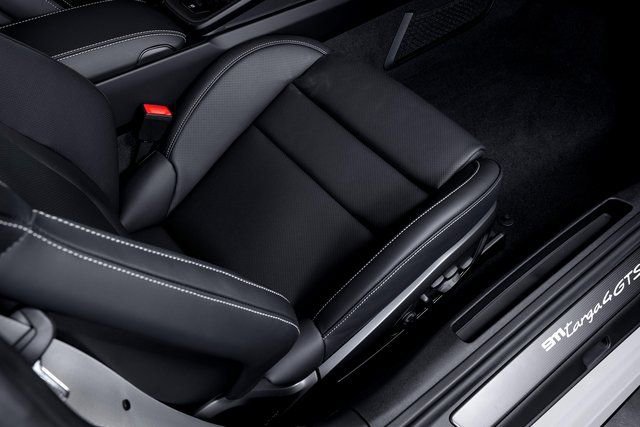 Certified 2026 Porsche 911 Targa 4 GTS image 54