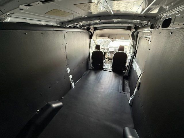 New 2026 Ford Transit 250 148 Medium Roof w/ Load Area Protection Package image 32